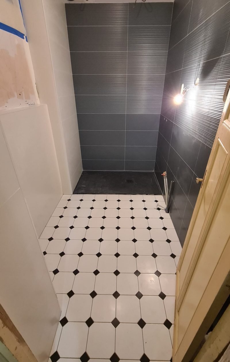 carrelage de salle de bain entreprise de rénovation en Ile-de-France