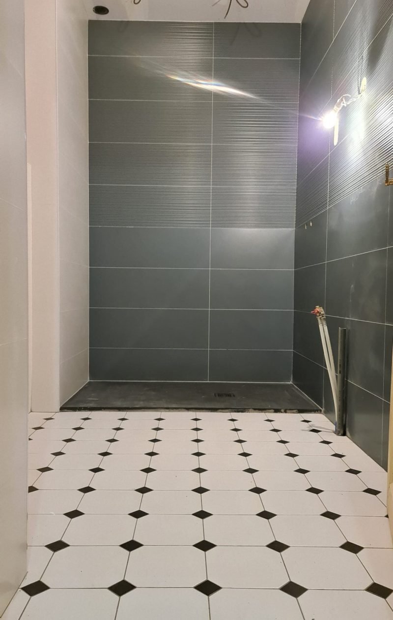 carrelage de salle de bain entreprise de rénovation en Ile-de-France